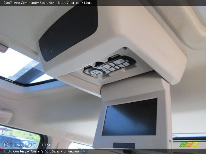 Black Clearcoat / Khaki 2007 Jeep Commander Sport 4x4