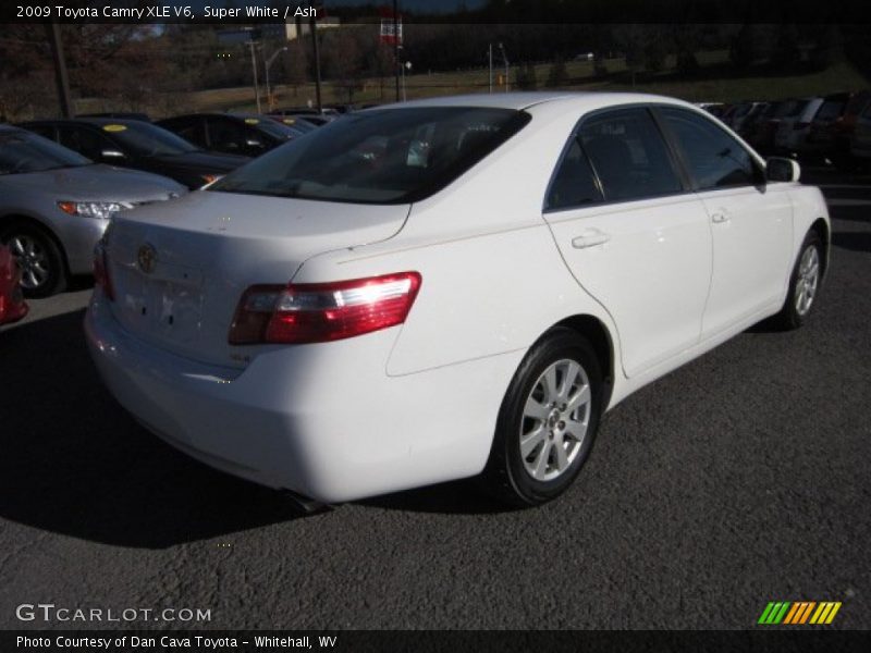 Super White / Ash 2009 Toyota Camry XLE V6