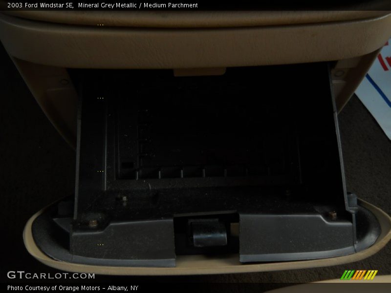 Mineral Grey Metallic / Medium Parchment 2003 Ford Windstar SE