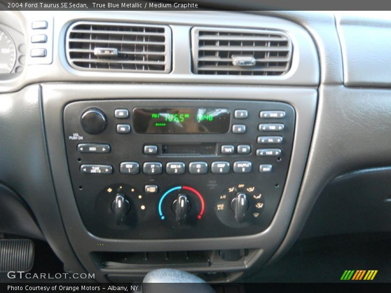True Blue Metallic / Medium Graphite 2004 Ford Taurus SE Sedan