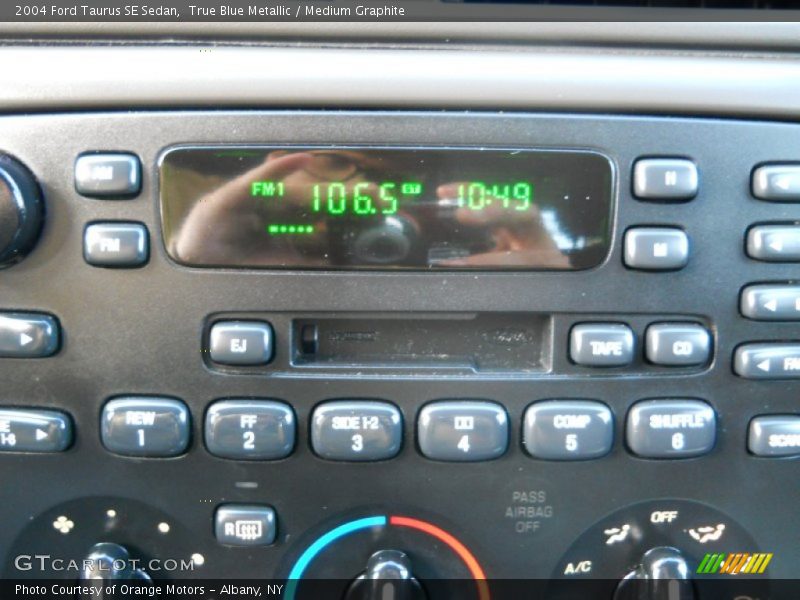 True Blue Metallic / Medium Graphite 2004 Ford Taurus SE Sedan