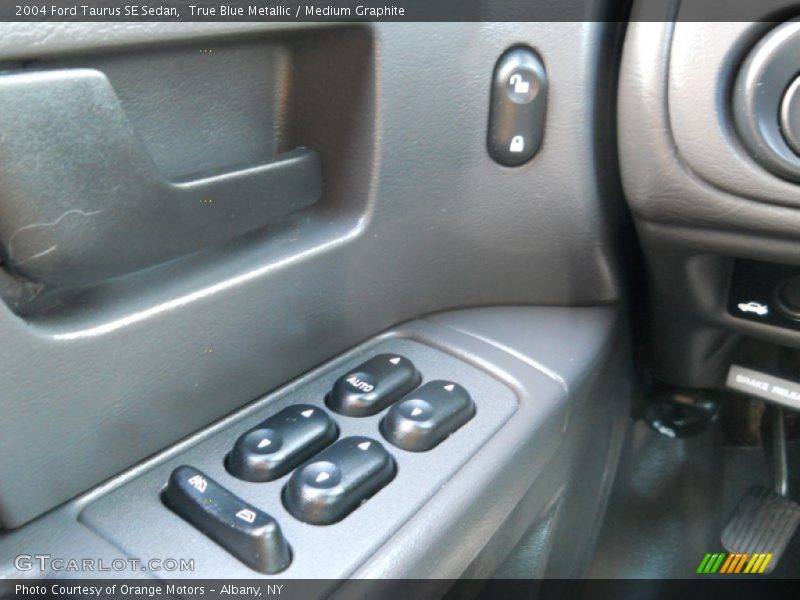 True Blue Metallic / Medium Graphite 2004 Ford Taurus SE Sedan