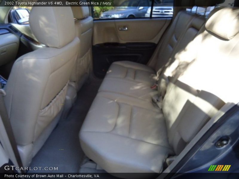 Electric Green Mica / Ivory 2002 Toyota Highlander V6 4WD