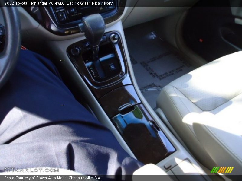 Electric Green Mica / Ivory 2002 Toyota Highlander V6 4WD