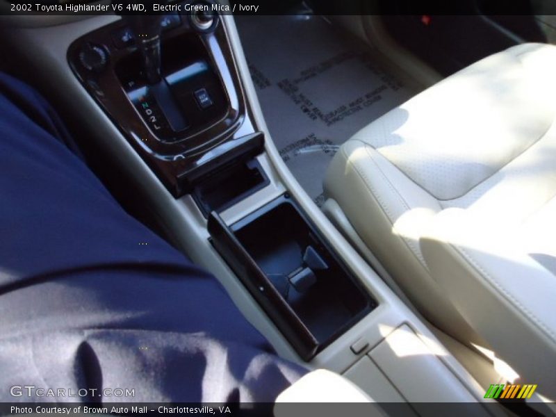 Electric Green Mica / Ivory 2002 Toyota Highlander V6 4WD
