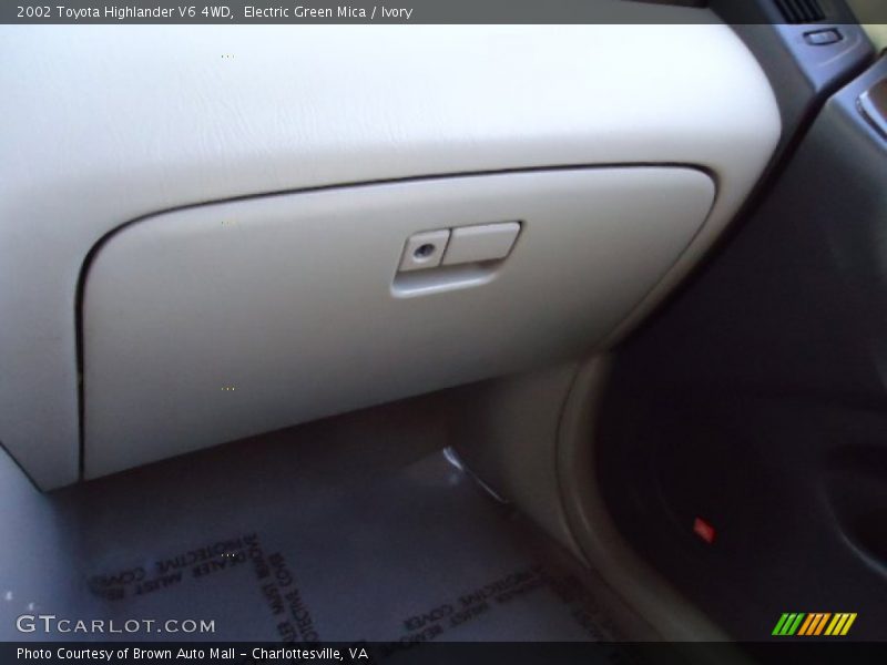 Electric Green Mica / Ivory 2002 Toyota Highlander V6 4WD