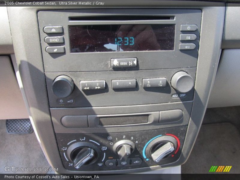 Ultra Silver Metallic / Gray 2005 Chevrolet Cobalt Sedan