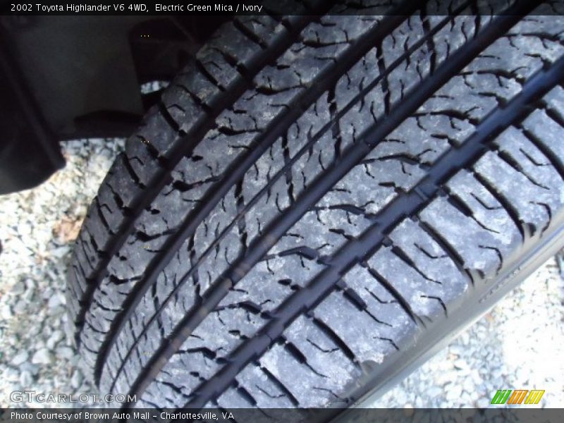 Electric Green Mica / Ivory 2002 Toyota Highlander V6 4WD