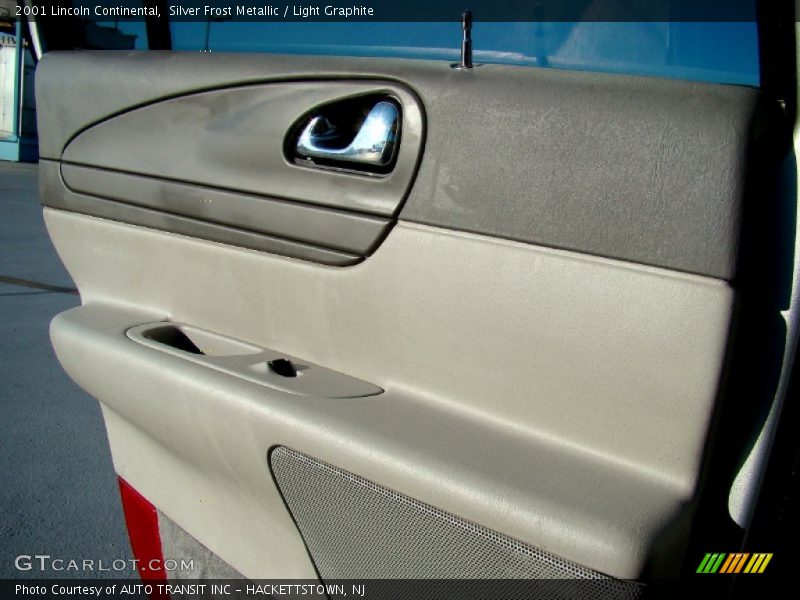 Silver Frost Metallic / Light Graphite 2001 Lincoln Continental