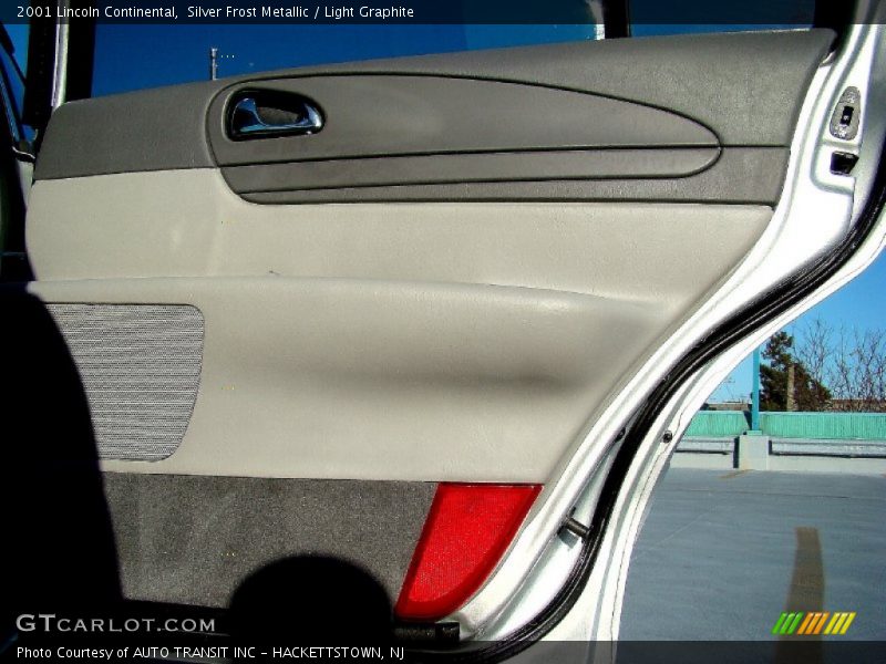 Silver Frost Metallic / Light Graphite 2001 Lincoln Continental