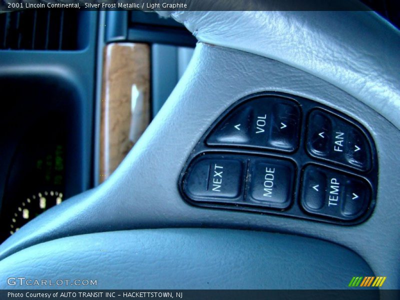 Silver Frost Metallic / Light Graphite 2001 Lincoln Continental