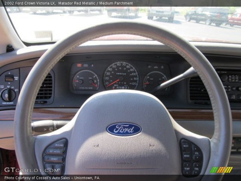 Matador Red Metallic / Medium Parchment 2002 Ford Crown Victoria LX