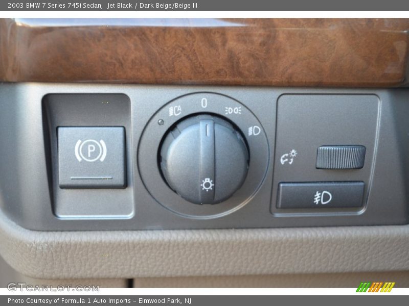 Jet Black / Dark Beige/Beige III 2003 BMW 7 Series 745i Sedan