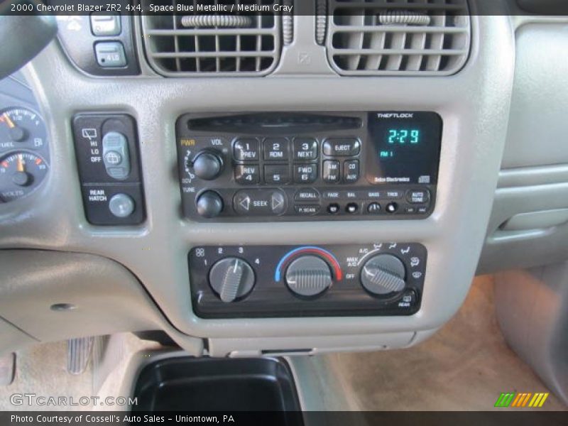 Space Blue Metallic / Medium Gray 2000 Chevrolet Blazer ZR2 4x4