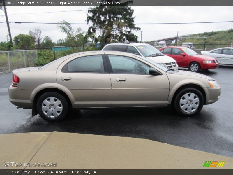  2002 Stratus SE Sedan Light Almond Pearl