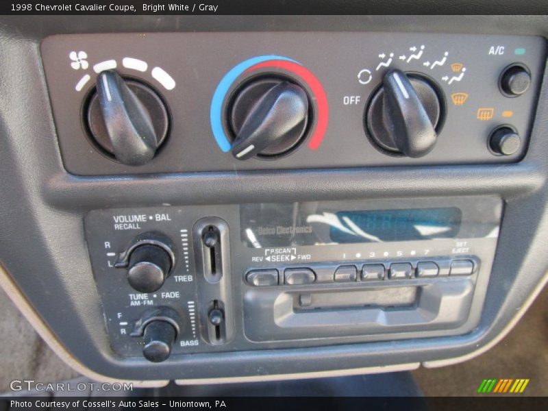 Bright White / Gray 1998 Chevrolet Cavalier Coupe