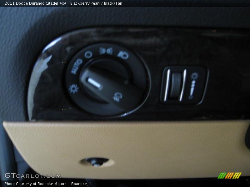Blackberry Pearl / Black/Tan 2011 Dodge Durango Citadel 4x4