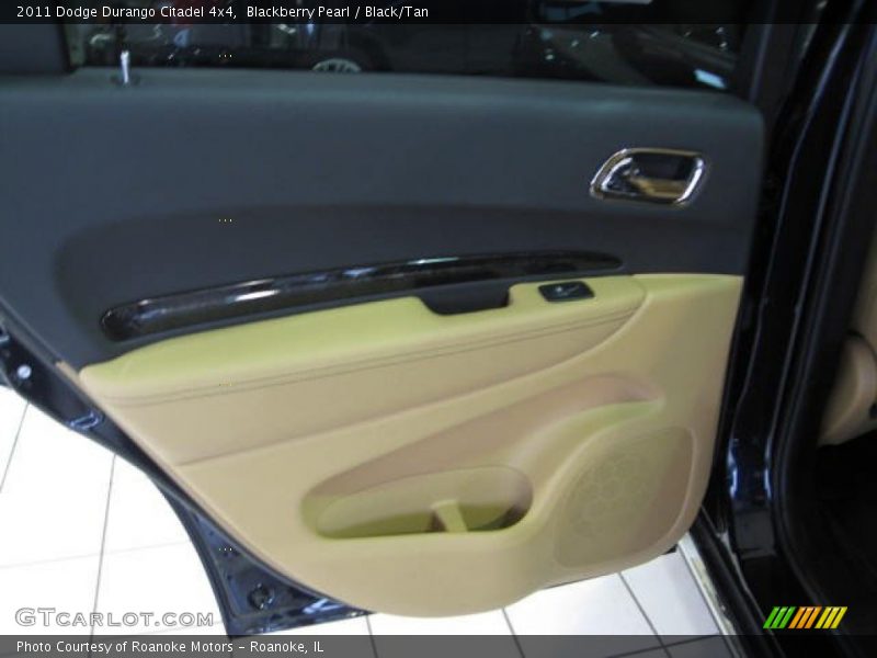 Blackberry Pearl / Black/Tan 2011 Dodge Durango Citadel 4x4