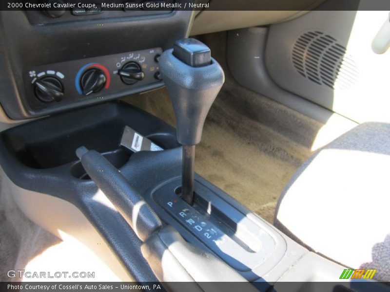 Medium Sunset Gold Metallic / Neutral 2000 Chevrolet Cavalier Coupe