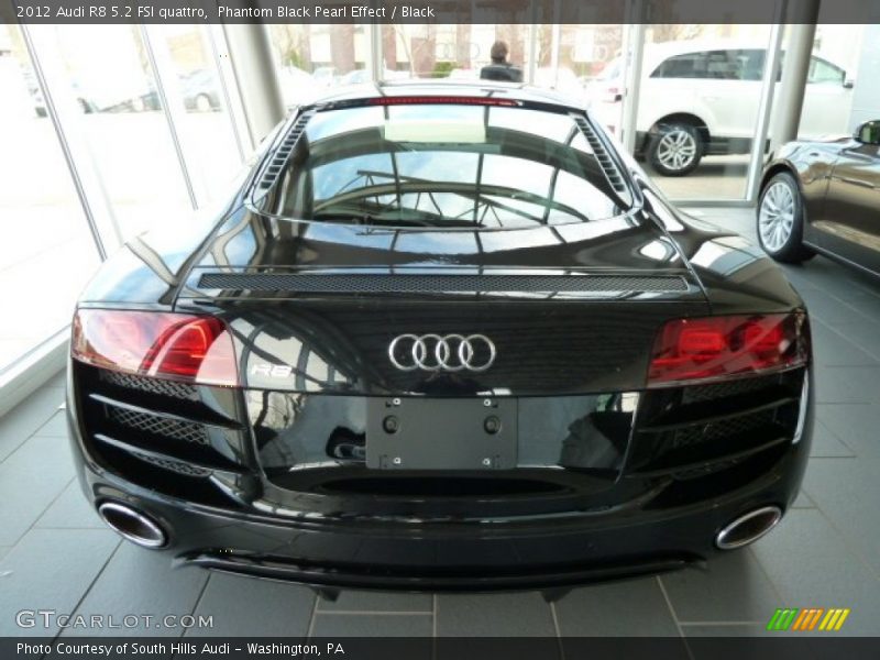 Phantom Black Pearl Effect / Black 2012 Audi R8 5.2 FSI quattro