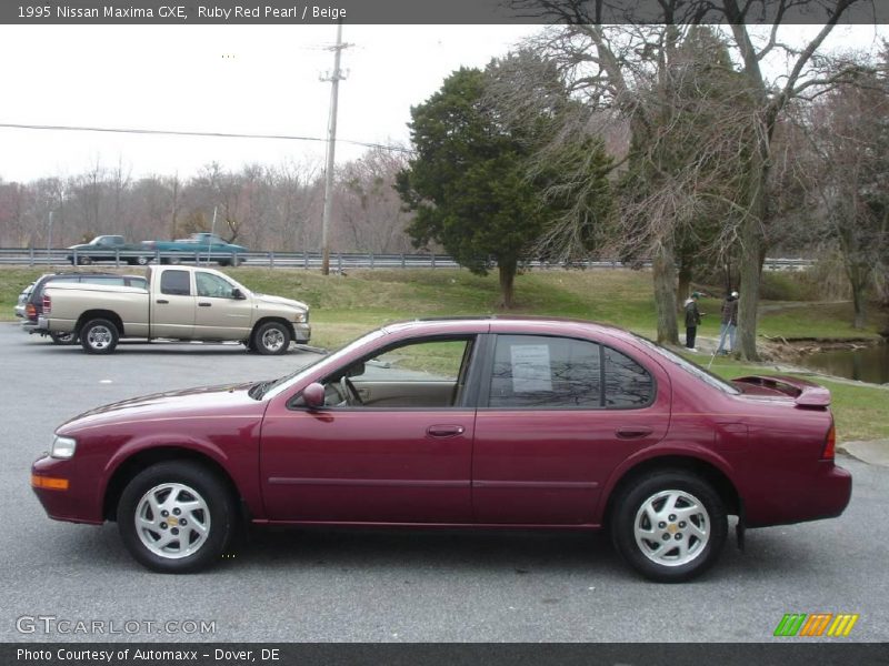 Ruby Red Pearl / Beige 1995 Nissan Maxima GXE