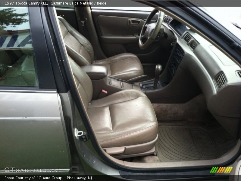 Cashmere Beige Metallic / Beige 1997 Toyota Camry XLE