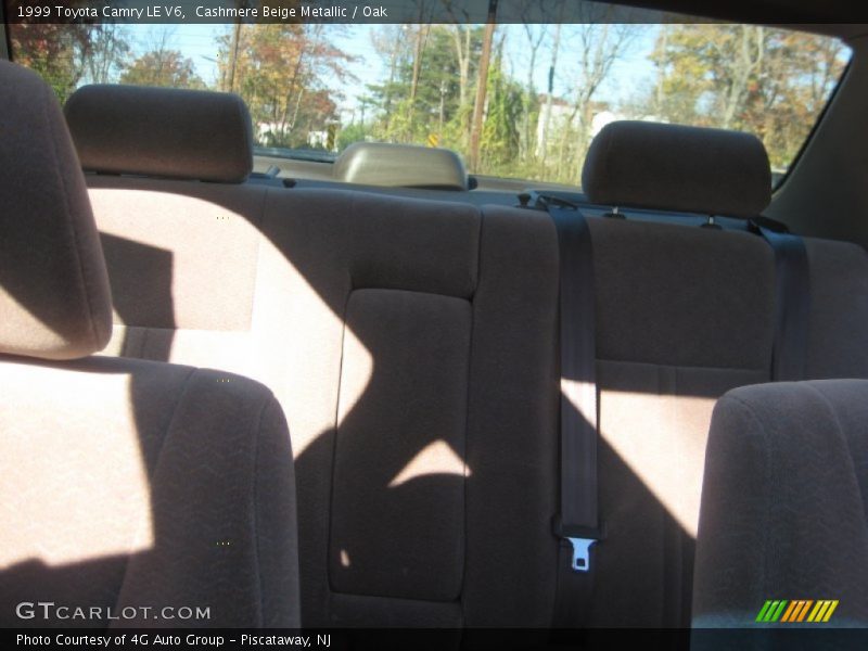 Cashmere Beige Metallic / Oak 1999 Toyota Camry LE V6