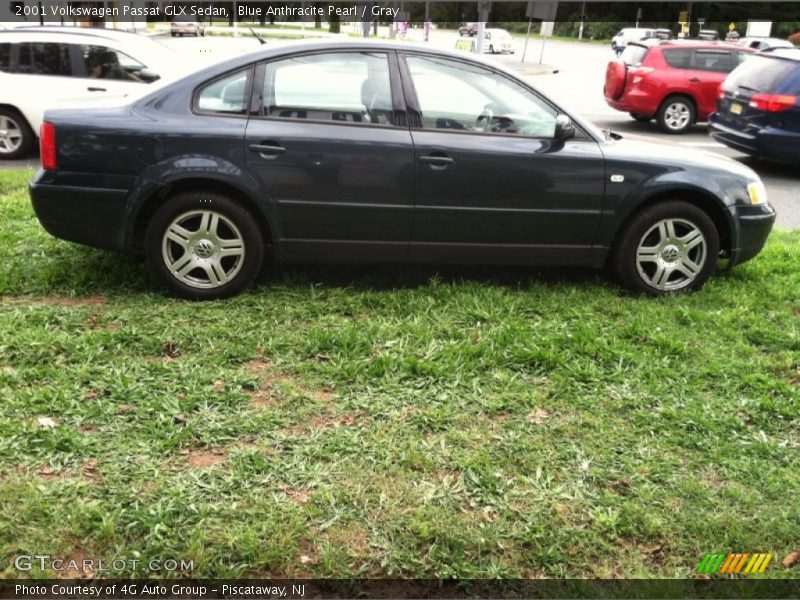 Blue Anthracite Pearl / Gray 2001 Volkswagen Passat GLX Sedan
