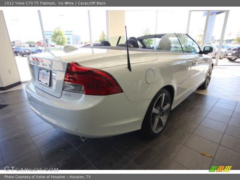 Ice White / Cacao/Off Black 2012 Volvo C70 T5 Platinum