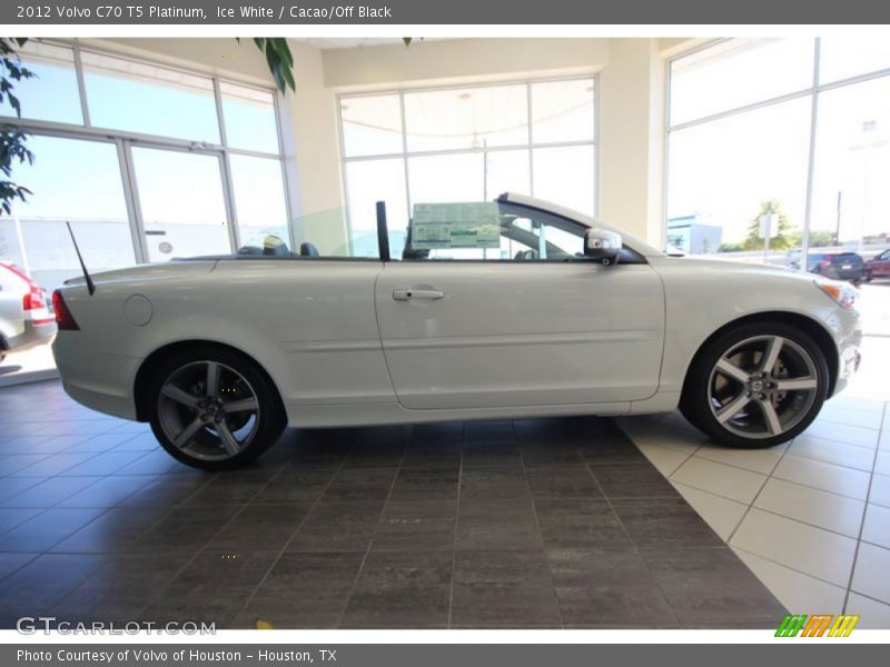 Ice White / Cacao/Off Black 2012 Volvo C70 T5 Platinum