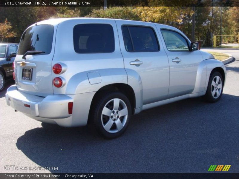 Silver Ice Metallic / Gray 2011 Chevrolet HHR LS