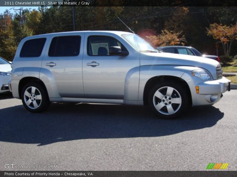 Silver Ice Metallic / Gray 2011 Chevrolet HHR LS
