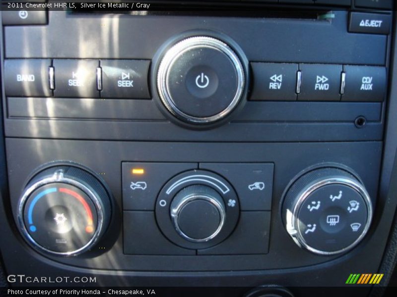 Silver Ice Metallic / Gray 2011 Chevrolet HHR LS