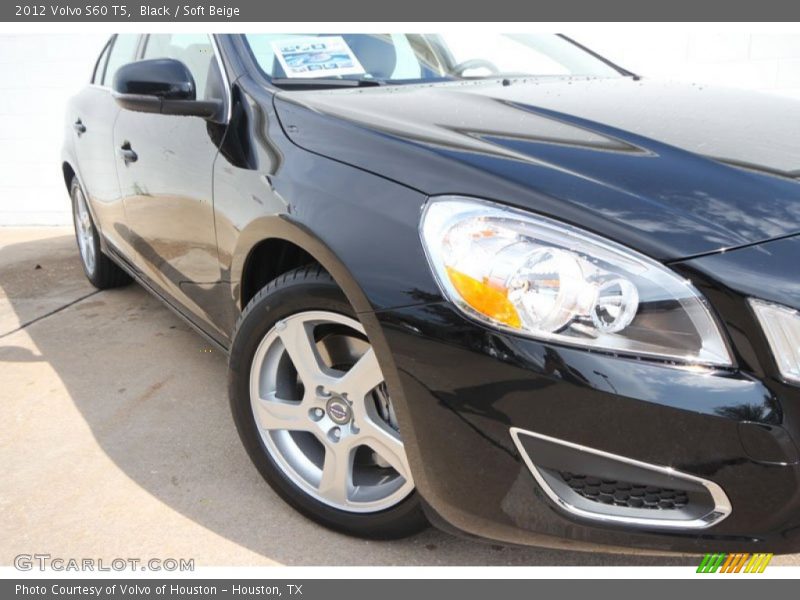 Black / Soft Beige 2012 Volvo S60 T5