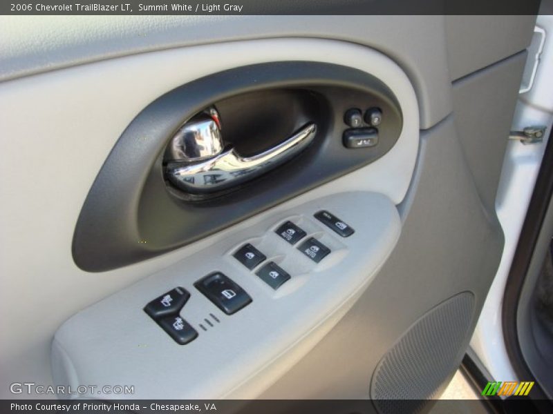 Summit White / Light Gray 2006 Chevrolet TrailBlazer LT
