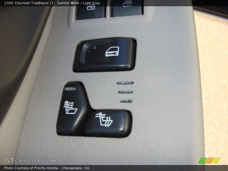 Summit White / Light Gray 2006 Chevrolet TrailBlazer LT