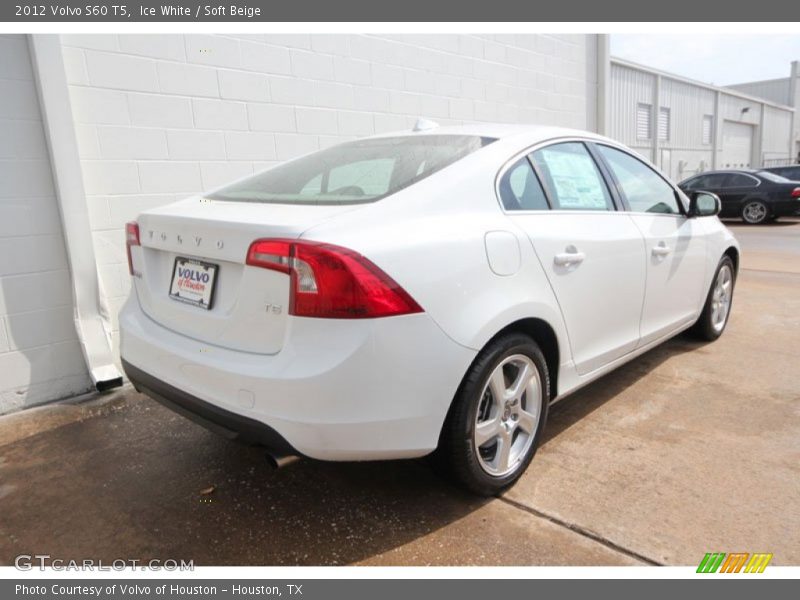 Ice White / Soft Beige 2012 Volvo S60 T5