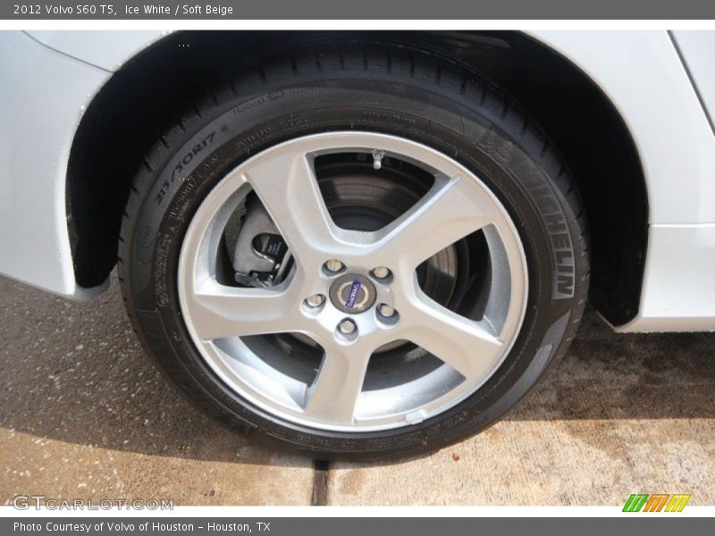 Ice White / Soft Beige 2012 Volvo S60 T5