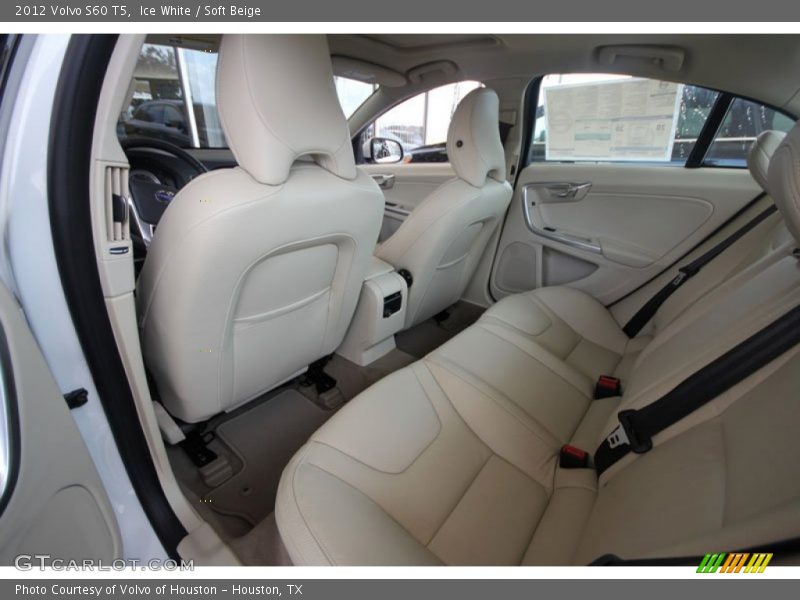 Ice White / Soft Beige 2012 Volvo S60 T5