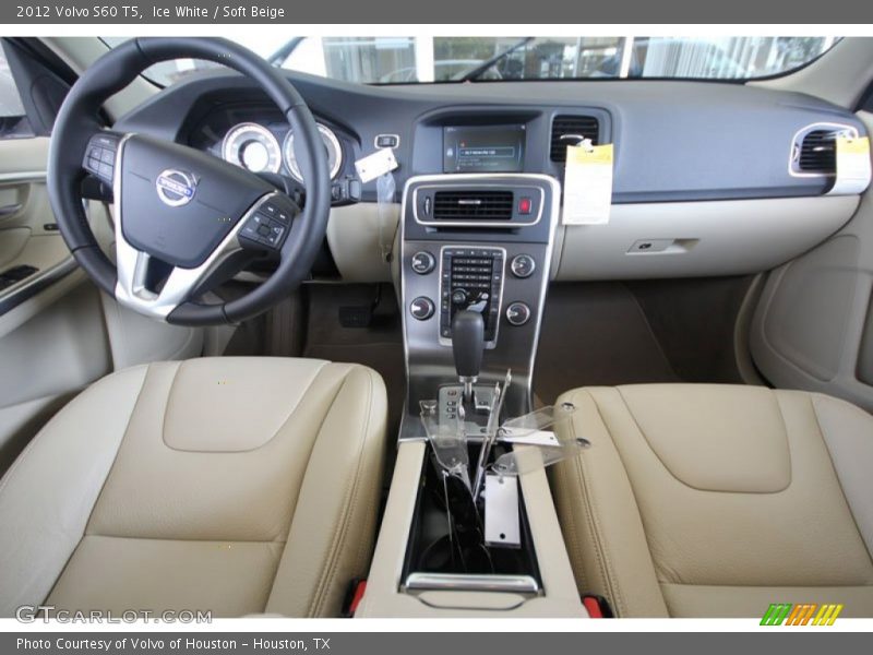 Ice White / Soft Beige 2012 Volvo S60 T5