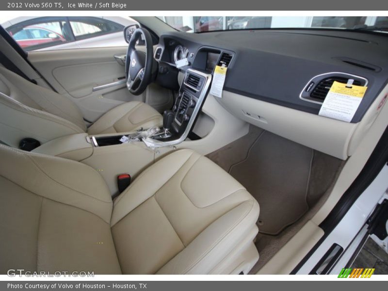 Ice White / Soft Beige 2012 Volvo S60 T5