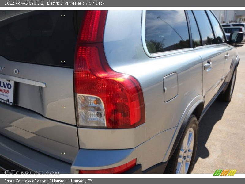 Electric Silver Metallic / Off Black 2012 Volvo XC90 3.2