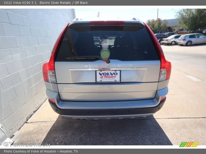Electric Silver Metallic / Off Black 2012 Volvo XC90 3.2