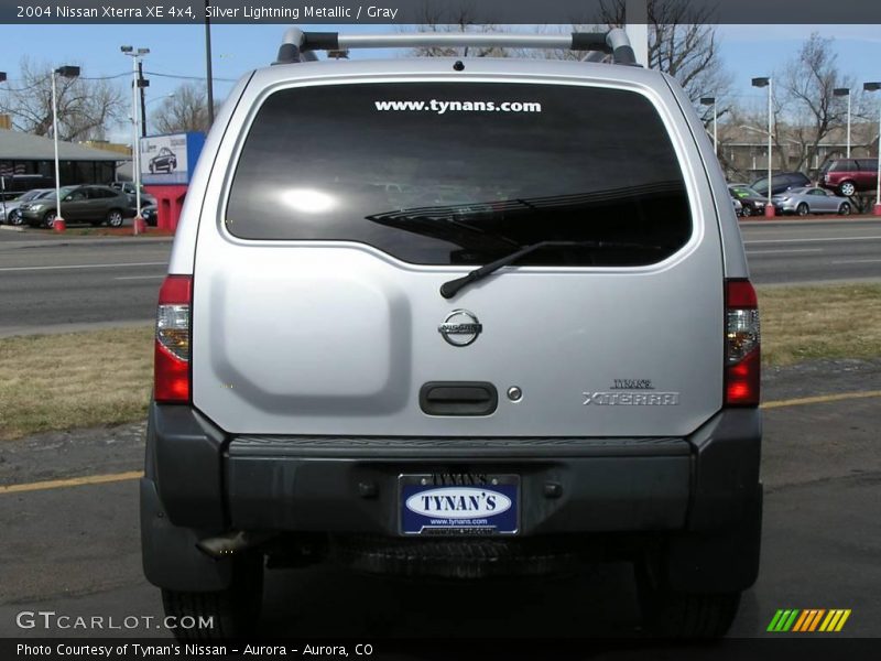 Silver Lightning Metallic / Gray 2004 Nissan Xterra XE 4x4