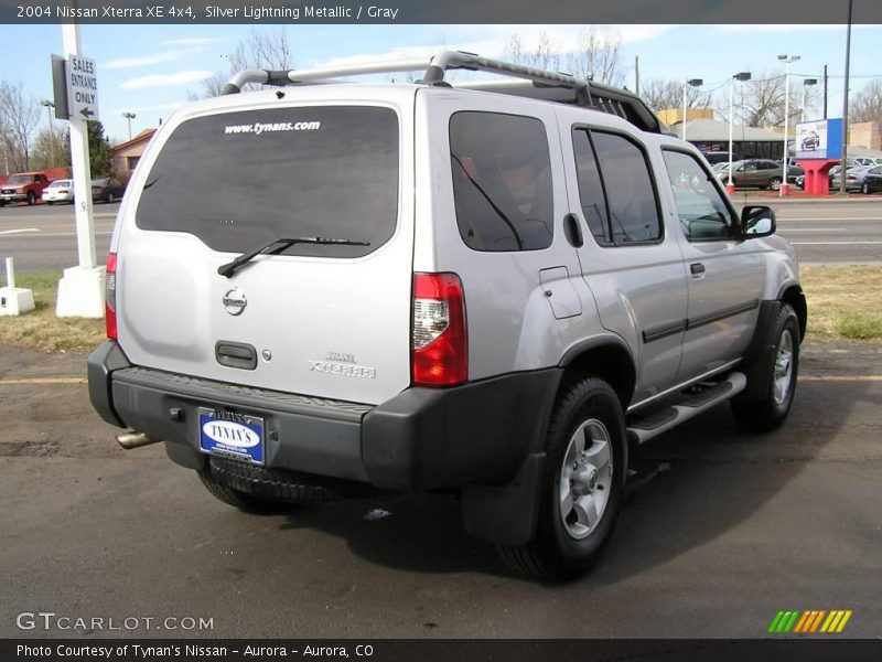 Silver Lightning Metallic / Gray 2004 Nissan Xterra XE 4x4