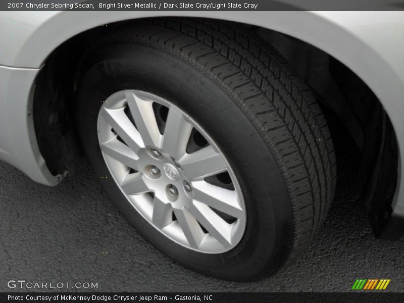 Bright Silver Metallic / Dark Slate Gray/Light Slate Gray 2007 Chrysler Sebring Sedan