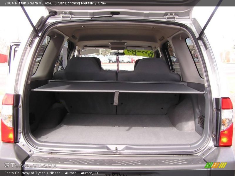Silver Lightning Metallic / Gray 2004 Nissan Xterra XE 4x4