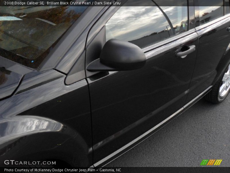 Brilliant Black Crystal Pearl / Dark Slate Gray 2008 Dodge Caliber SE