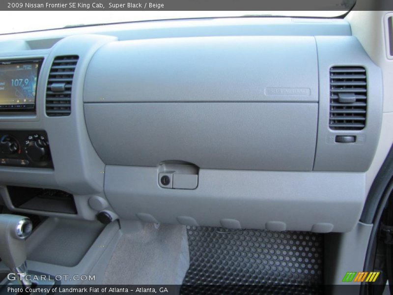 Super Black / Beige 2009 Nissan Frontier SE King Cab