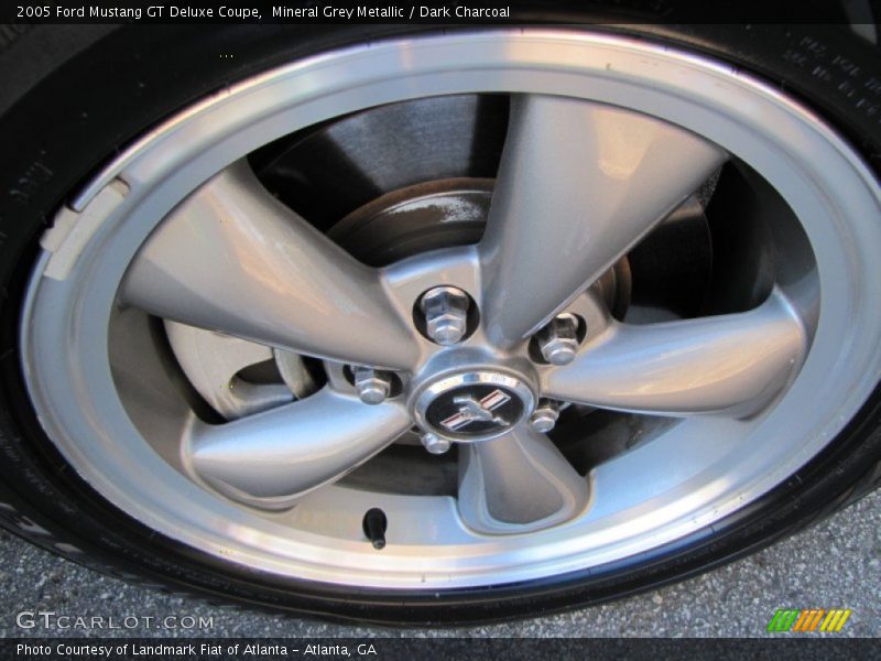  2005 Mustang GT Deluxe Coupe Wheel